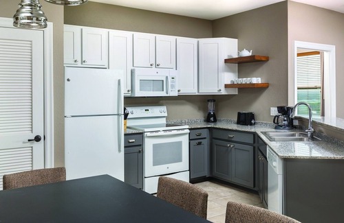 Marble Falls Resort | Leave your worries at the door!