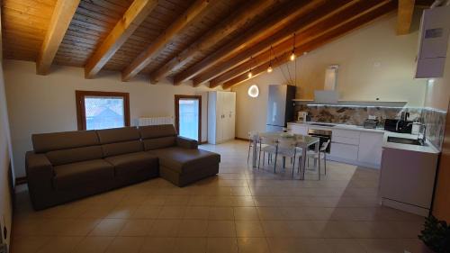 Capriate San Gervasio Apartment | Lecchi Home