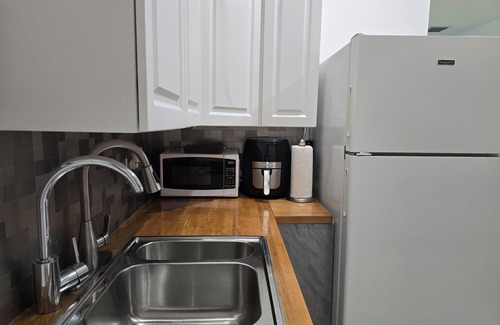 Royal Poinciana Apartment | LED Stars with BBQ/Grill