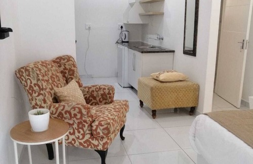 Polokwane Apartment | Ledimor Guesthouse noffers a 4 star accommodation. A stone away from Kruger
