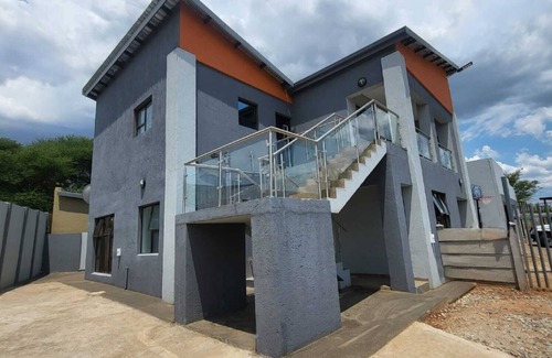 Polokwane Apartment | Ledimor Guesthouse noffers a 4 star accommodation. A stone away from Kruger