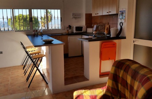 Pinos de Alhaurin Apartment | "LEE" apartment for 4-6 people. 2 bedrooms 2 bathrooms, pool, terrace, tennis, garden