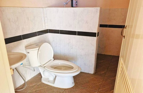 Wat Bowon Niwet Hotel | Leelawadee View Resort (Amnatcharoen)