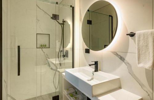 Auckland Central Business District Hotel | Legacy Airedale Hotel Auckland