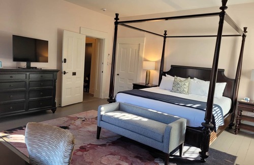 Chillicothe Bed & Breakfast | Legacy Room at The Willis-James