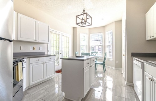 Gulfport Villa | Legacy Villa 506 - 2 bedroom 2 bath with garage in beachside neighborhood