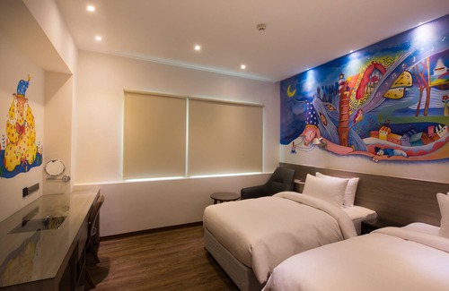 Yancheng District Hotel | Legend Hotel Pier 2