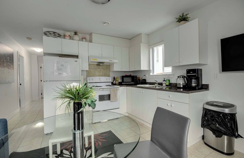 Renfrew-Collingwood House | LeHome Vancouver Spacious Backyard Retreat