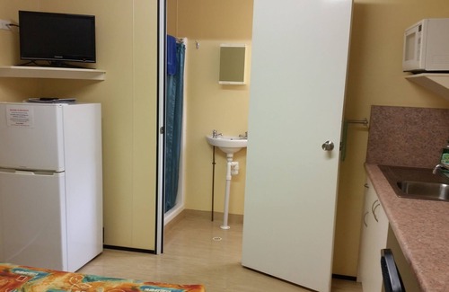 Mornington Hotel | Leichhardt Accommodation