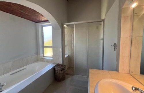 Knysna Apartment | Leisure Escape Cottage - Knysna