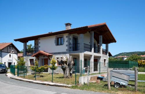 Lekunberri House | Leku Eder by Clabao