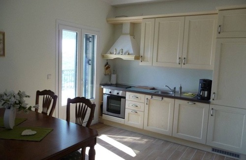 Apolpaina Apartment | Lemoni 65 m² 2x terraces sea view /city view WiFi 2x WC´s climate NEW pool SALZ