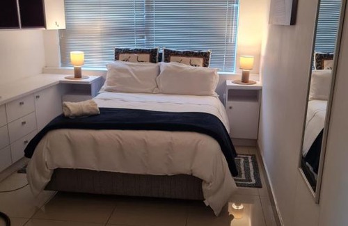 Somerset West House | Leo' s Holiday Gem