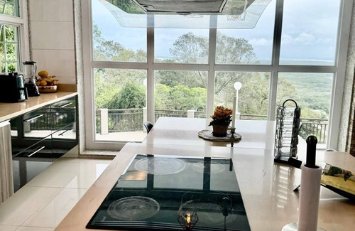 Barra de Guaratiba House | Leonardi's Sunset House