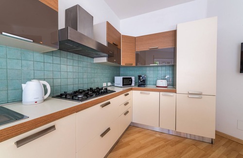 Quartiere XVII Trieste Apartment | Leoncavallo Retreat - Two Bedroom Apartment, Sleeps 4