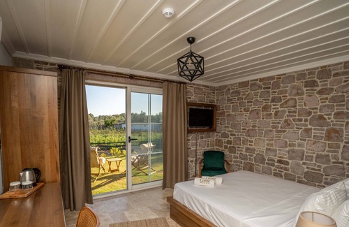 Ayvalik Hotel | Leone Natural Otel