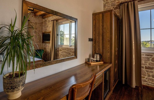 Ayvalik Hotel | Leone Natural Otel