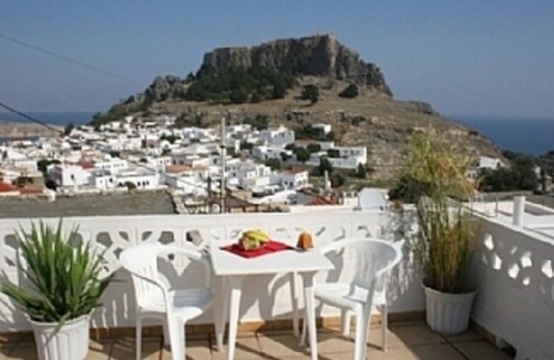 Lindos Apartment | Leonida's studio apartment - on a hillside in a quiet location!