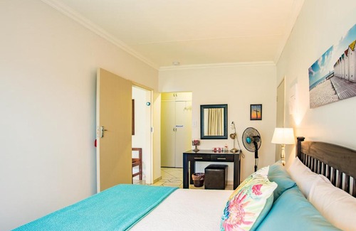 Wingate Park Apartment | LeoZet Self catering apartment