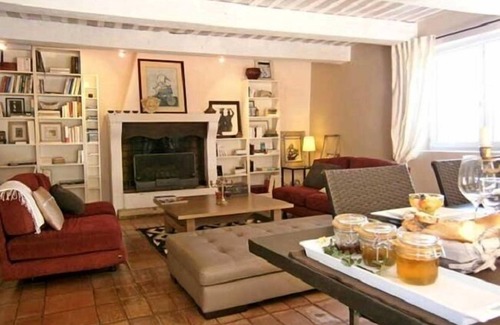 Suze-la-Rousse Hotel | Les Aiguières en Provence