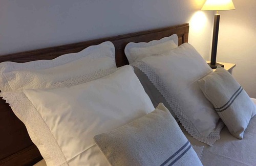 Suze-la-Rousse Hotel | Les Aiguières en Provence