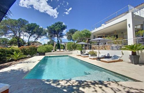 Boulouris-sur-Mer Villa | "LES ALIZES" Côté jardin Proche Bord de mer