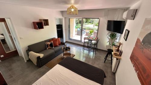 Prefecture Apartment | Les Appartements d'Edmond Rome Favier