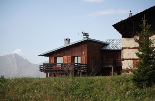 Landry Cottage | Les Arcs 1800: Chalet rental "Mélèzes"
