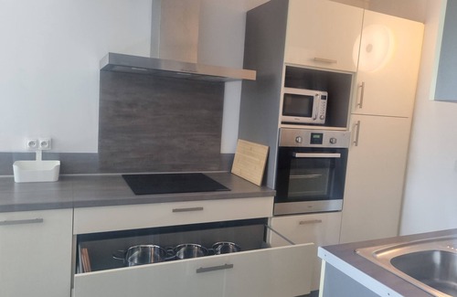 Greoux-les-Bains Apartment | Les bains de Provence 150 m thermal baths Ideal location