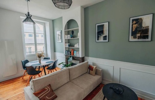 Quimper Apartment | Les Balcons de Kéréon : Sage - Centre Quimper