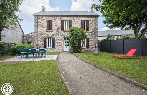 Saint-Julien-la-Geneste House | Les Buis - Saint-julien-la-geneste