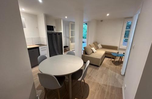 Villeneuvette Apartment | Les Châtaigniers