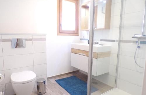 Saint-Jouan-des-Guerets Apartment | Les clés du Vallion, T2 confort, bord de plage et paysages