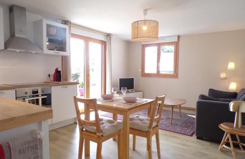 Saint-Jouan-des-Guerets Apartment | Les clés du Vallion, T2 confort, bord de plage et paysages