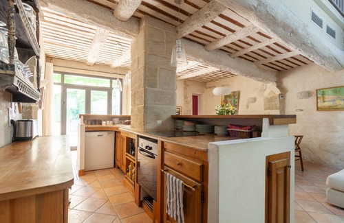 Fontaine-de-Vaucluse House | Les Cordeliers - Historical Center