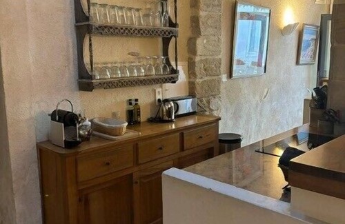 Fontaine-de-Vaucluse House | Les Cordeliers - Historical Center