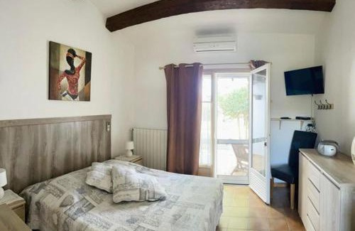 Saintes-Maries-de-la-Mer Apartment | les deux pins
