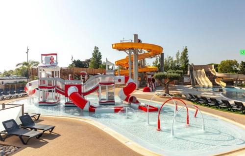 Torreilles-Plage Other | LES DUNES - Les pieds dans l eau- TORREILLES PLAGE