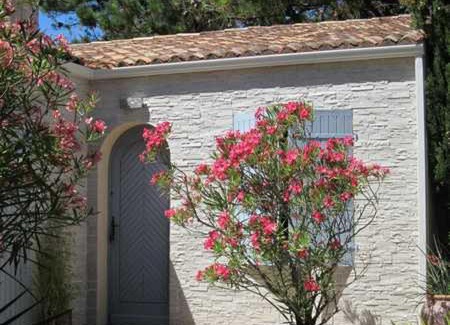 Saint-Georges-d'Oleron Villa | Les Fleurs De Lys, Villa Chic L'enclos Des Lys, Proche de la Mer, Linge Inclus