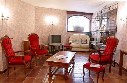 Le Barroux Hotel | Les Géraniums