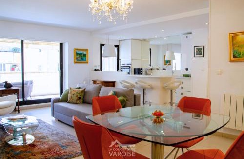 Hyeres City Centre Apartment | Les Gregoriennes T2 Climatisé Hyeres Centre-Terrasse-Parking-Wifi