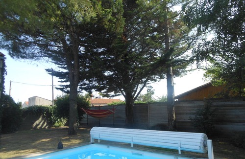 Aunis Sud Villa | Les Hôtes du Paradis, Gîte for up to 15 people.