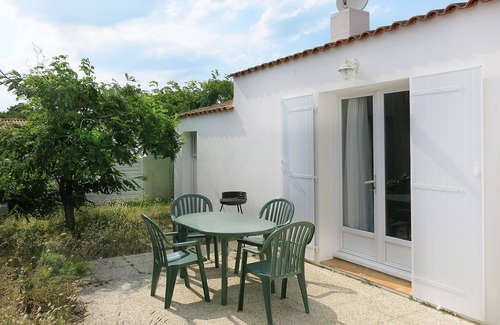 La Tranche-sur-Mer House | Les Hippocampes by Interhome