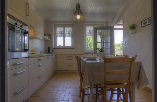 Beny House | Les Hirondelles - Beny