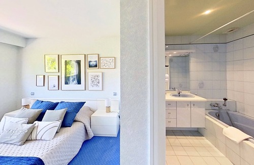 Basse-Goulaine House | Les Jardins de la Muse/BnB maison d'hôte, piscine couverte et spa