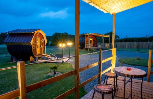 Vaudelnay House | Les "JOLY" Foudres