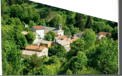 Montjay Apartment | les lavandes