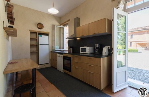 Dremil-Lafage Other | Les Loriots and La Muguette