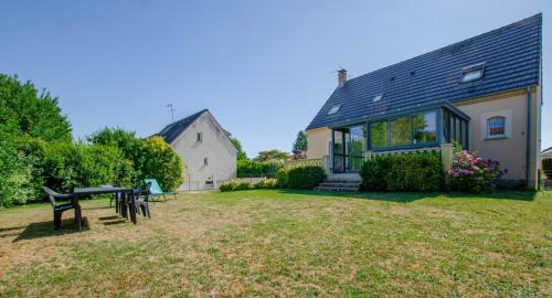 Saint-Julien-les-Villas House | Les lys