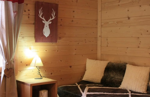 La Plagne-Tarentaise House | Les Marm'hôtes - Chamois room - 3 pers. - Family guest house